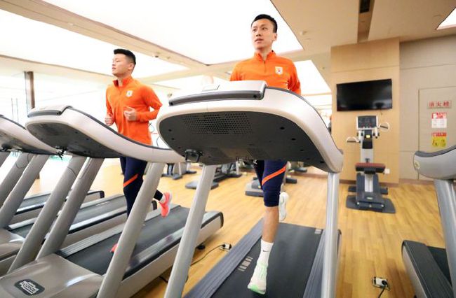 mc小苮儿